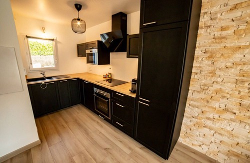 Carantec Condo | Jolie Maison T3 Refaite à Neuf