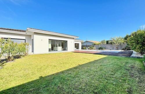 Mios Villa | Jolie villa avec piscine classée 4 étoiles