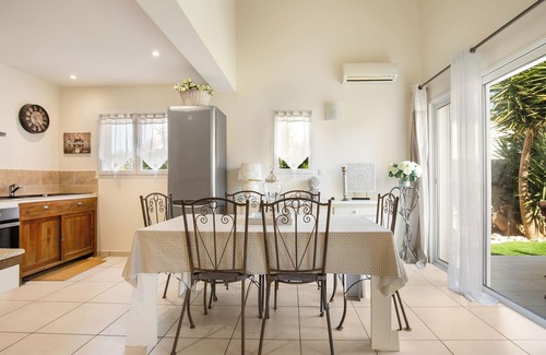 Florensac House | Jolie Villa Très Avec Piscine a 15 Minute de la mer (marseillan .cap D'agde