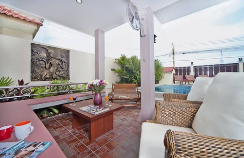 Na Kluea Villa | Jomtien Pool Villa 7 Bedrooms