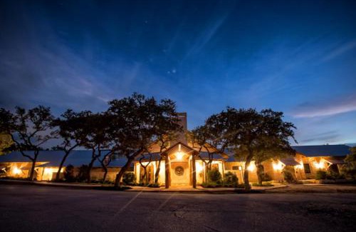 Waring Hotel | Joshua Creek Ranch