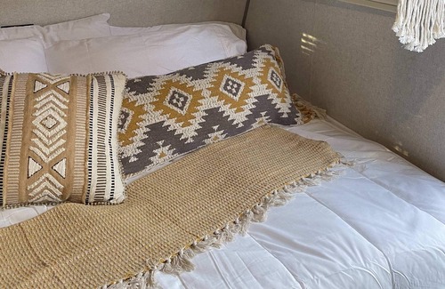 Waco House | Joshua's Tree Tiny RV (15 Min From Magnolia and Baylor!!)