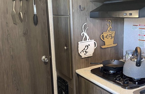 Waco House | Joshua's Tree Tiny RV (15 Min From Magnolia and Baylor!!)