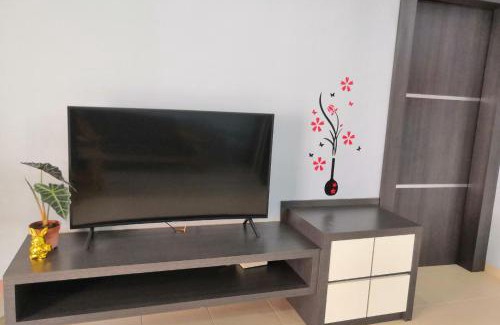 Batu Pahat House | Joyful Homestay Landed House