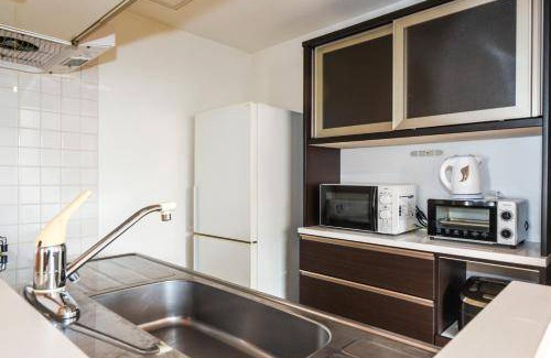 Chuo-ku Apartment | 63 m² Apartment ∙ 2 bedrooms ∙ 10 guests