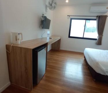 Amphoe Sahatsakhan Hotel | JS Motel