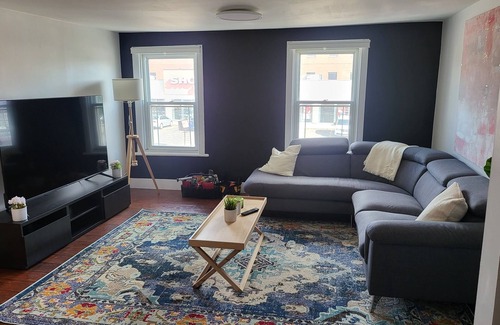 Vanier North Apartment | JstLikeHome - Old Ottawa