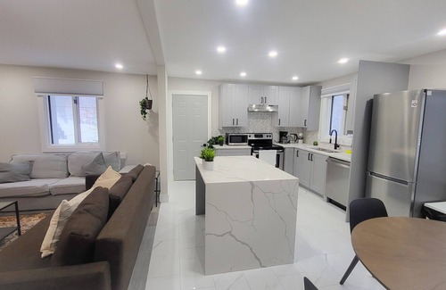 Vanier Apartment | JstLikeHome - Serenity Suites