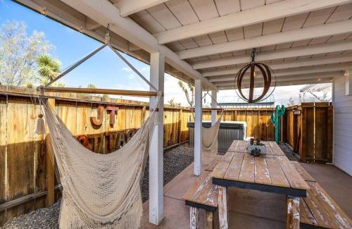 Yucca Valley House | JT Cottage