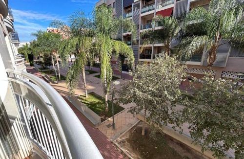 Santiago y Zaraiche Apartment | Juan Carlos I - Más que apartamentos