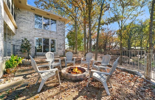 Dogwood House | Jubenvilla at the Lake-5BD & 6BA