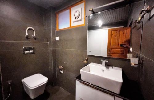 Bhabua Hotel | Jubilant Farm House