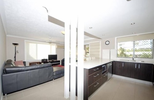 Broadbeach Apartment | Jubilee Views Holiday Apartments