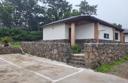 Pyeongdae-ri House | Juha's private three bedroom house