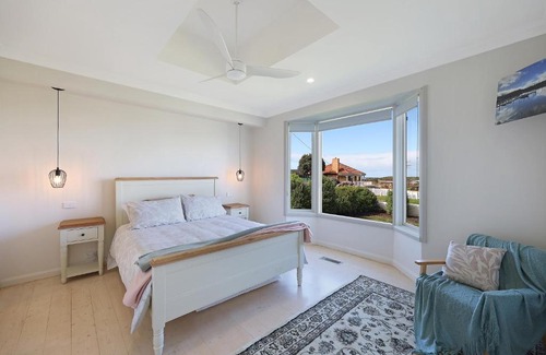 Warrnambool House | Jukes Retreat - Light & bright home ready to enjoy