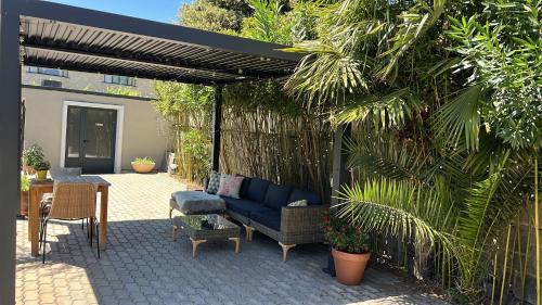 Cuarte de Huerva Apartment | Julia’s Garden