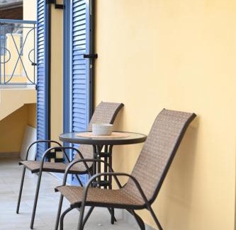 Vlychadia Apartment | Julie's SeaView Apartment