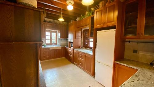 Dhoros House | Juliet Suite by TrulyCyprus