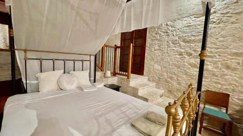 Dhoros House | Juliet Suite by TrulyCyprus