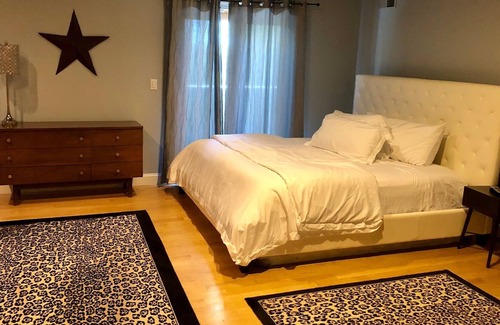 Culloden Shores House | JULY 50K , AUGUST 50K, JULY AND AUGUST 90K .HUGE ,PRIVATE MONTAUK RETREAT !