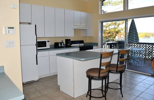 Wellesley Island House | June, Sept & Oct. Rentals 1000 Islands, Lake of the Isles, Wellesley Island