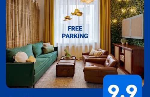 Belso-Ferencvaros Apartment | Jungle Aesthetics Downtown Apartman Aircon and Garage Parking Budapest