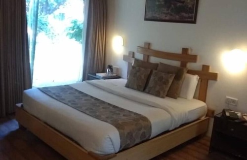 Garjia Hotel | Jungle Leela Resort