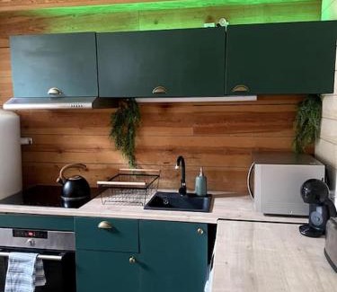 Cambrai Ski Chalet | Jungle Suite - Immersion Tropicale
