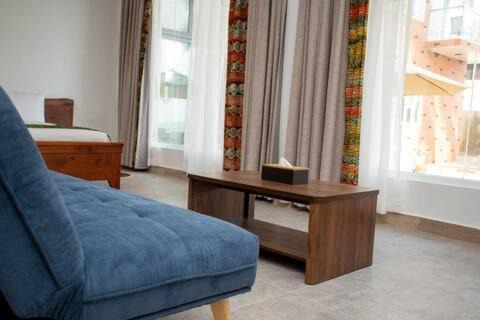 Kokrobite Hotel | Junior Suite Earth - 5C