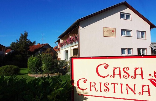 Bad Krozingen Apartment | Junior-Suite Nr. 2.2, 1 Wohnzimmer, 1 Schlafzimmer, Balkon