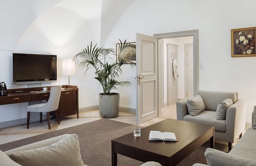 Gatschen House | Junior Suite with balcony (breakfast) - IMLAUER Hotel Schloss Pichlarn