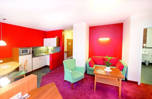 Veitshoechheim Apartment | Junior Suite with Kichenette
