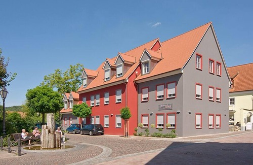 Veitshoechheim Apartment | Junior Suite with Kichenette
