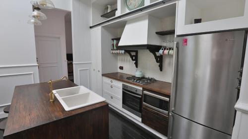Cessnock House | Juniper Corner-Hunter Valley-A Step back in time!-7 mins to Vineyards