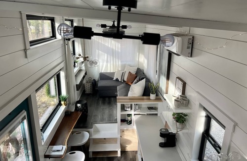 Logan House | Juniper Tiny House by The Lake