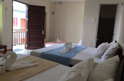 Tawala Bed & Breakfast | Junlyn Apartelle Family room for 7 to 8nn