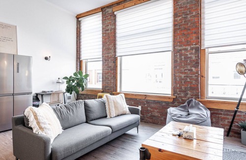 Stratford Apartment | Juno Lofts: Memories of Chelsea