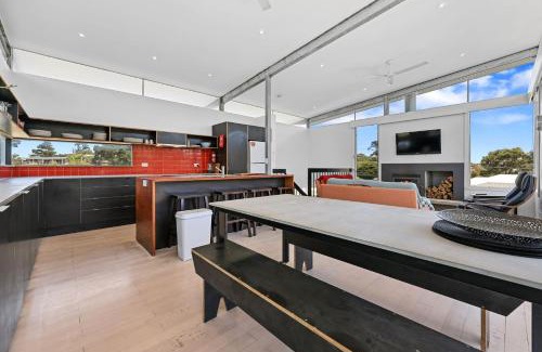 Venus Bay House | Jupiters Loft