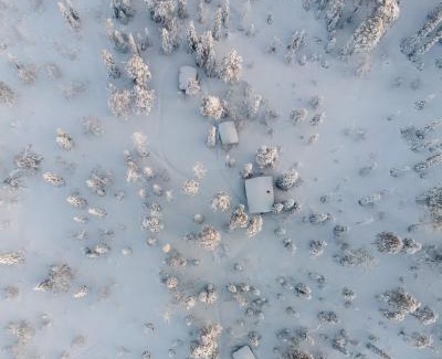 Pyhatunturi Cabin | Jussan Luppo - Original Log Cabin, Sauna, Ski 100m