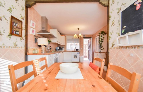 Cenes de la Vega House | Just 10 minutes from the Alhambra and 25 minutes from Sierra Nevada