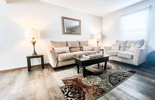 St. Robert House | Just 2 minutes from the main gate of Fort Leonard Wood