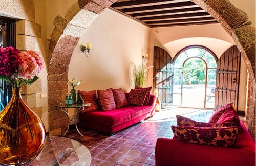 Castelldefels Villa | Just 5 minutes from the beach, 15 minutes from Barcelona, Luxury villa
