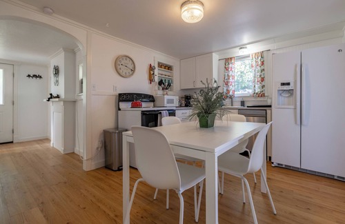 Cody House | Just blocks from downtown! Cozy 2-bed, 1-bath home - sleeps 4.
