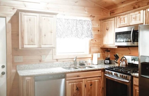Murphy Cabin | Just Breathe! @ Fern Forest Cabin