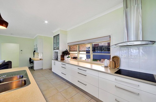 Elliott Heads House | Just come, relax and forget about the world in this oceanfront oasis