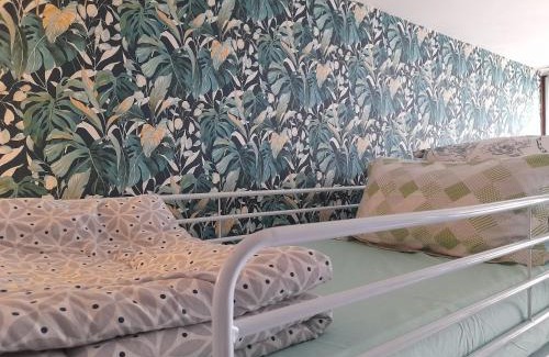 Cite Paul Eluard House | Just For Sleep-daily stay 20h to 10h Apres votre arrivee dans le batiment d'entree, contact I'hote via le message ici de reservation pour l'enregistrement I'entree dans la propriete sans I'approbation est interdite-Resevation d'un tiers est inacceptable-