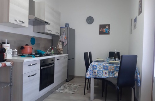 Aosta Apartment | Just like home! 5 minutes from downtown, 5 minutes from the gondola to Pila! CIR 0028