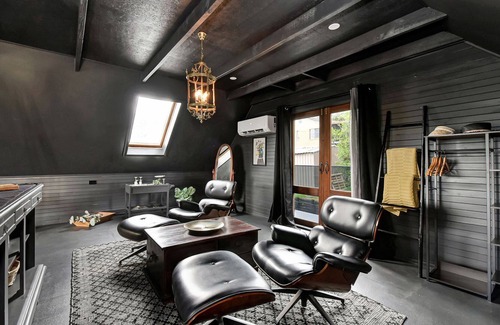 Coal Point House | just listed Coal Point Loft with Views