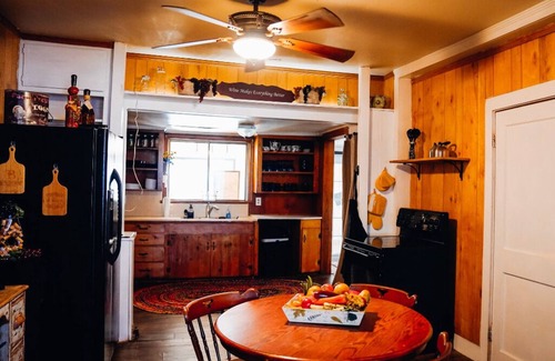 Kilgore House | Just minutes from EVERYTHING! Lots of amenities.