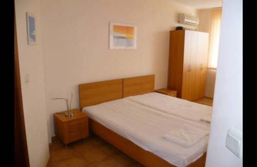 Kosharitsa Villa | Just outside Sunny Beach in the hillside, Walk bus car easy access